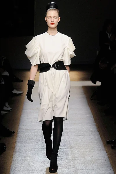Look 34